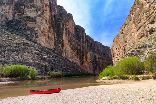 Kırmızı Kano Kanyon