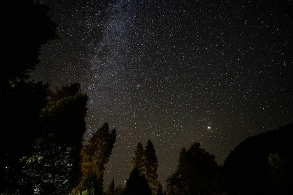 Yosemite Valley Lodge Night Sky Astrophotography California — 图库照片