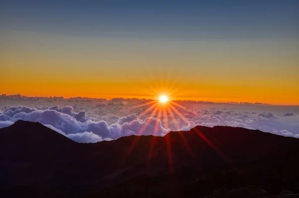 Гавайи Пляж Океан Восход Солнца Закат Водопады Горы Вулканы Волны — стоковое фото