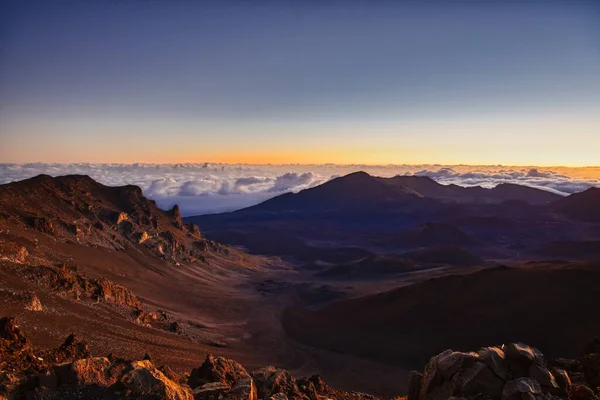 Hawaii Strand Meer Sonnenaufgang Sonnenuntergang Wasserfälle Berge Vulkane Wellen Lavasteine — Stockfoto