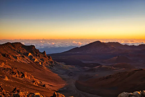 Hawaii Strand Meer Sonnenaufgang Sonnenuntergang Wasserfälle Berge Vulkane Wellen Lavasteine — Stockfoto