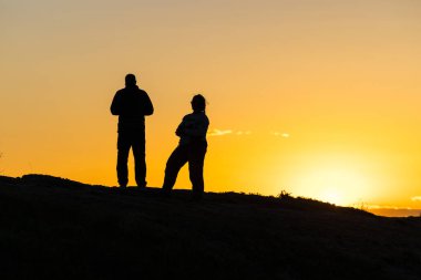 Çorak Topraklar Ulusal Parkı, Güney Dakota, Bison, Dağlar, Büyük Gökyüzü, Günbatımı