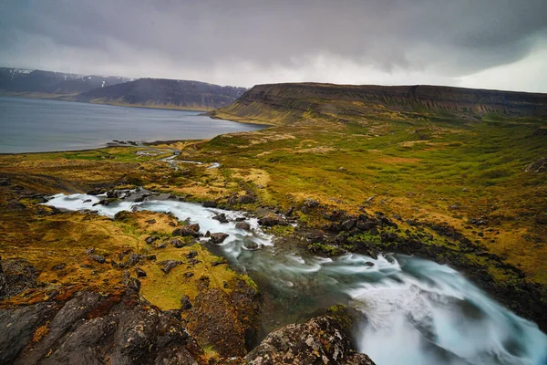 Ισλανδία Φιόρδ Γουέστφιορντ Ηφαίστειο Πάγος Χιόνι Λάβα Καταρράκτες Άλογα Σκάφη — Φωτογραφία Αρχείου