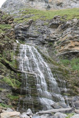 Ordesa 'daki At Kuyruğu Şelalesi ve Perdido Ulusal Parkı - 2024