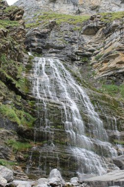 Ordesa 'daki At Kuyruğu Şelalesi ve Perdido Ulusal Parkı - 2024