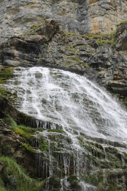 Ordesa 'daki At Kuyruğu Şelalesi ve Perdido Ulusal Parkı - 2024