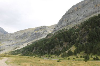 Ordesa ve Monte Perdido Ulusal Parkı 'nda yürüyüş rotası - 2024