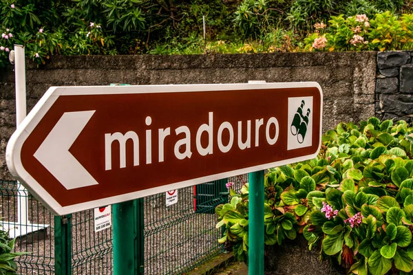 Madeira Portugal Sign miradouro portuguese for mountains Utsikt — Stockfoto