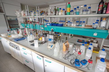 15.02.2021 Koblenz Almanya kimya laboratuvarları üniversite fakültesi içi boş laboratuvar.