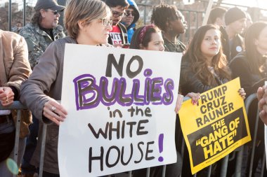 Beyaz Saray'da yok Bullies işareti kazık