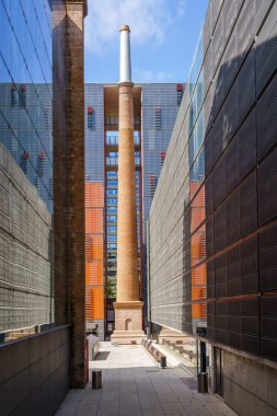 Universitat Pompeu Fabra UPF, 18 Haziran 1990 tarihinde İspanya 'nın Barselona şehrinde kurulmuş bir devlet üniversitesidir..