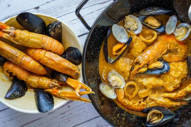 İspanya mutfağı. Katalan balık güveç. Zarzuela de pescado.
