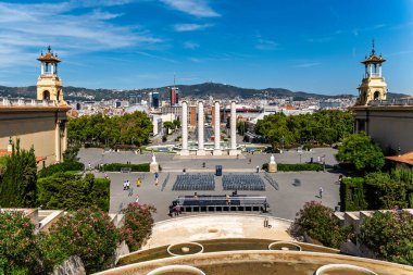 Ulusal Sanat Müzesi 'nden Venedik kuleleri ve Tibidabo' ya yönelik büyük perspektif.