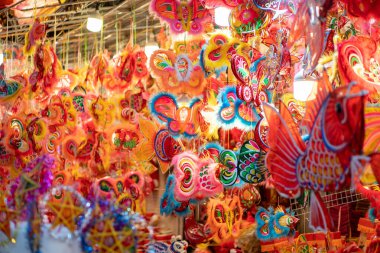 Fener oyuncakları mevsimlik kültür