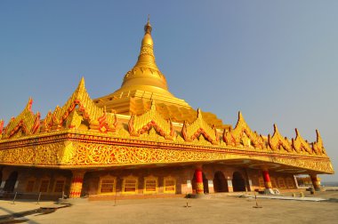 Mumbai şehir küresel Vipassana Budist tapınağı