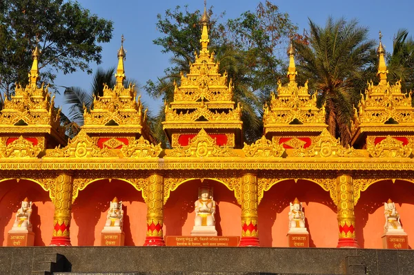 Globální Vipassana buddhistický chrám ve městě Bombaj — Stock fotografie