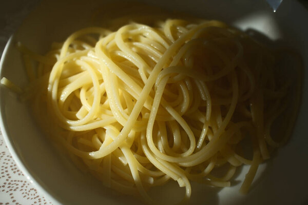 Итальянская спагетти-паста с питательными углеводами