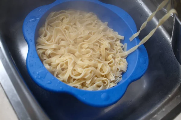 İtalyan spaguetti makarnası ve besin lifleri.