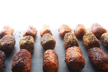 tipik İspanyol ekmeği gibi kroketler.