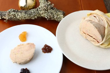 Noel, geleneksel aile kutlaması için dekorasyona itiraz ediyor