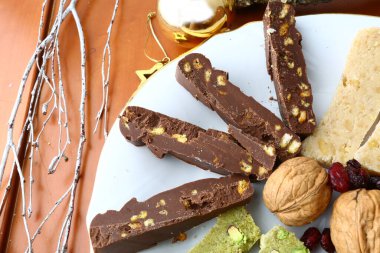 Geleneksel İspanyol Noeli Turron olarak bilinen tatlı tatlı tatlı