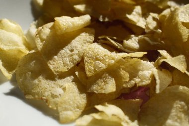 Yemekten önce aperatif olarak aperatif.