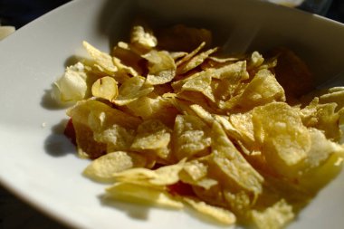 Yemekten önce aperatif olarak aperatif.