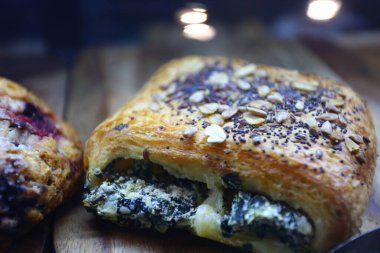 Kahvaltı için tatlı pastane pastası.