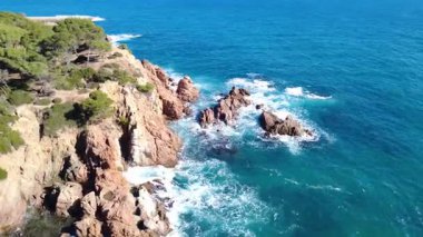 Platja dAro Costa Brava İspanya 'daki La Conca Sahili' nin havadan görünüşü