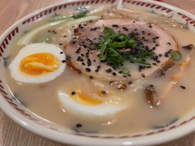 Japon Ramen Erişte Çorbası