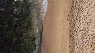 Sahne Costa Brava Manzarası Cala Sant Jordi şapkalı roig