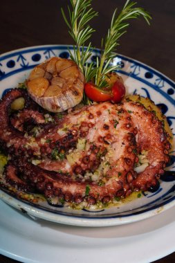 Ahtapot Tabağı - Mutfak - Aşçı - Deniz Ürünleri