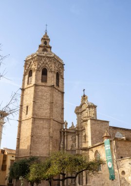 İspanya Plaza de la Reina 'dan Valencia Katedrali ve Miguelete Kulesi (Micalet)