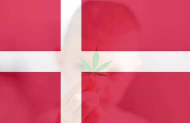 Danimarka 'da yabani otların arındırılması. Danimarka 'da esrarın yasallaştırılması. Danimarka 'da tıbbi esrar. Danimarka bayrağında esrar yaprağı.