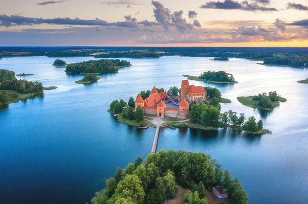 Paisagem Verão Vista Aérea Castelo Trakai Visitas Históricas Lituânia Nascer — Fotografia de Stock