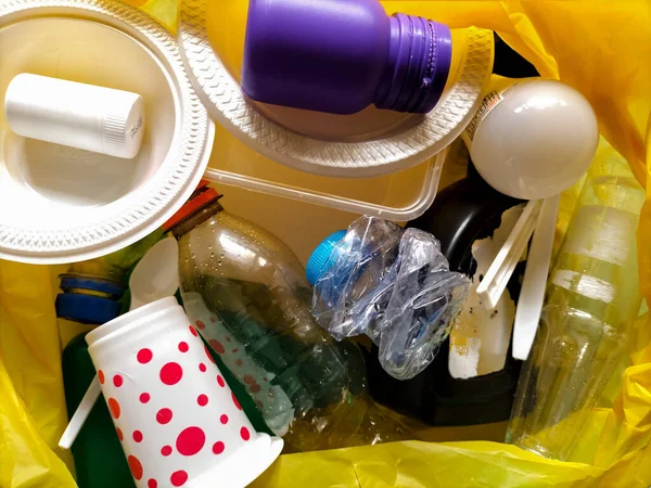 Geri dönüşüm konsepti plastik atıkların yönetilmesine odaklandı.