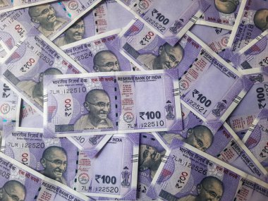 Dağıtılmış Hindistan Yeni 100 Rupi Düz Yüzey Notları