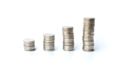 Beyaz arka plan üzerinde izole gümüş sikke