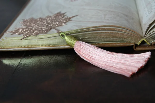 Tahta Masada Tassel Yer İmleriyle Günlüğü Aç