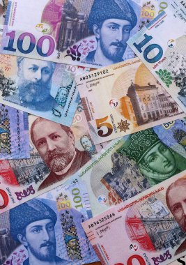 Gürcü lari 'nin para faturaları masaya yığıldı. GEL 'in Georgia' daki banknotlarını kapatın. Gürcistan 'da iş, ekonomi ve yatırım kavramı.