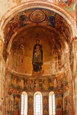 Manastır duvarlarında duvar resmi