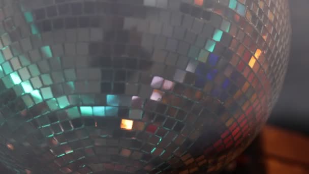 Close Slow Motion Party Mirror Light Ball — ストック動画