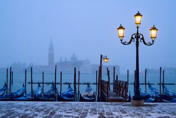 Kışlıklar Venedik sokak lambası