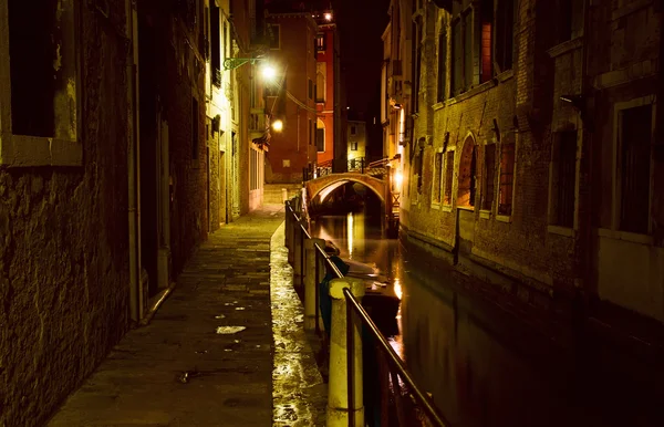 Nattliga venetiansk kanal — Stockfoto