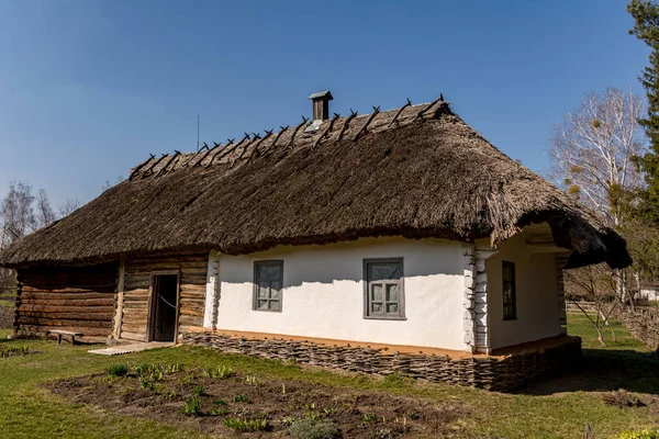 Casa Rurale Ucraina Tradizionale Antica Casa Sul Tetto Paglia Con — Foto Stock