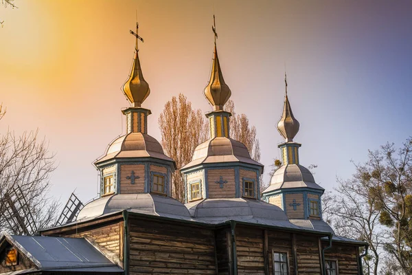 Ucrania Pereyaslav Khmelnitsky 2021 Hermosa Iglesia Cristiana Rural Atardecer Cruces —  Fotos de Stock