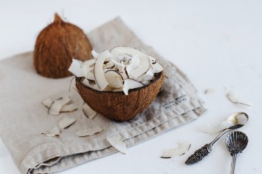 Meyve cips Hindistan cevizi