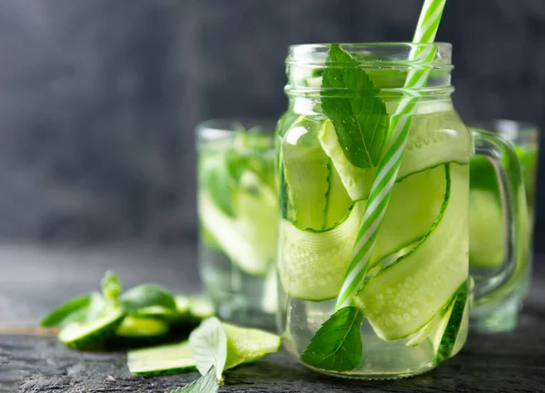 Cucumber Water Mint Summer Refreshing Detox Drink —  Fotos de Stock