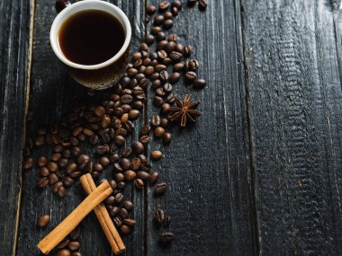 Tahtada mis kokulu espresso kahvesi..