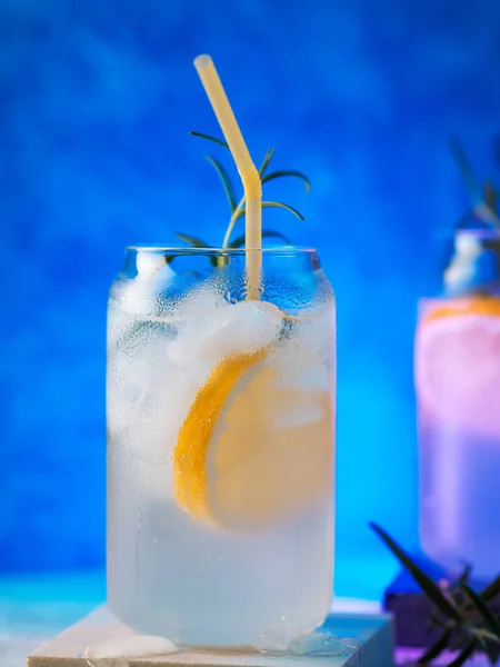 Verre Limonade Glacée Été Citron Romarin Cocktail Alcoolisé Gin — Photo